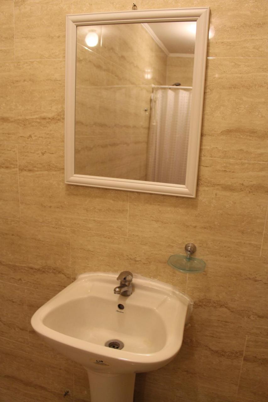 Hostal Lacroix 비냐델마르 외부 사진