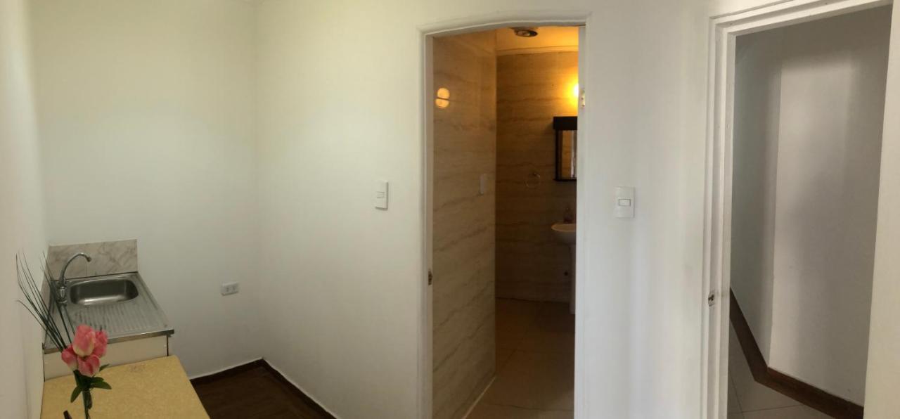 Hostal Lacroix 비냐델마르 외부 사진
